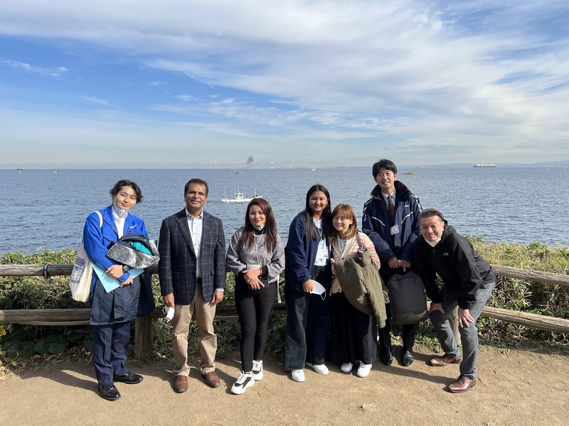 横須賀の海辺で（2022年11月）